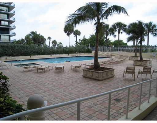 8855 Collins Avenue, Unit 2D Surfside, FL 33154 - Photo 7 of 16