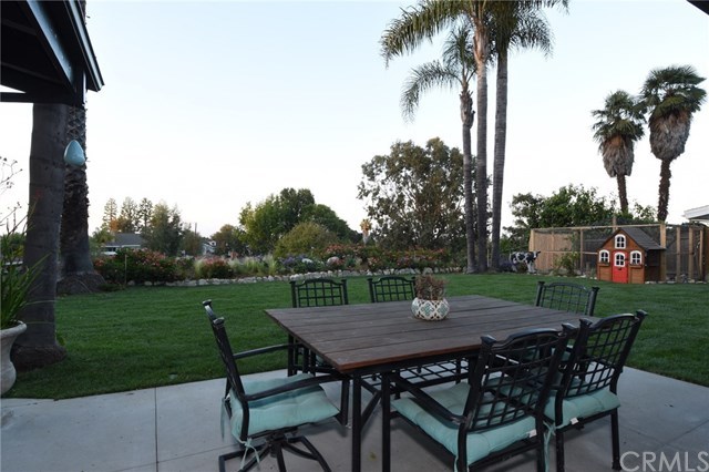 12 Harbor Sight Drive Rolling Hills Estates, CA 90274 - Photo 39 of 56 Another view of this outstanding yard. Come check it out in person!