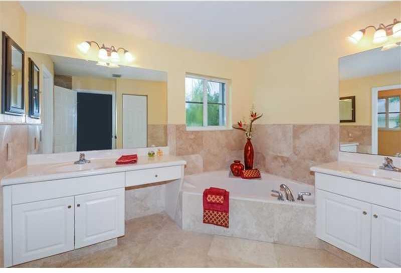 Savanna Weston, FL 33327 - Photo 10 of 30