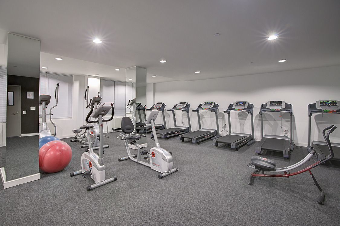 11-15 Broadway, Unit 1E Queens, NY 11106 - Photo 4 of 8