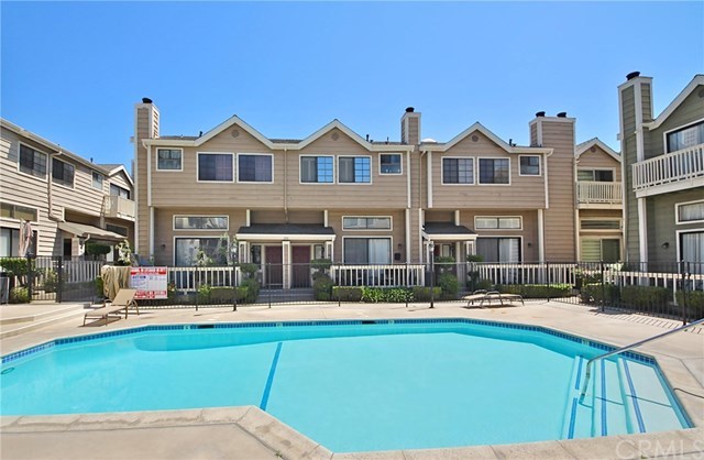 1208 Mayflower Avenue, Unit C Monrovia, CA 91016 - Photo 3 of 47 Enjoy the pool and spa!
