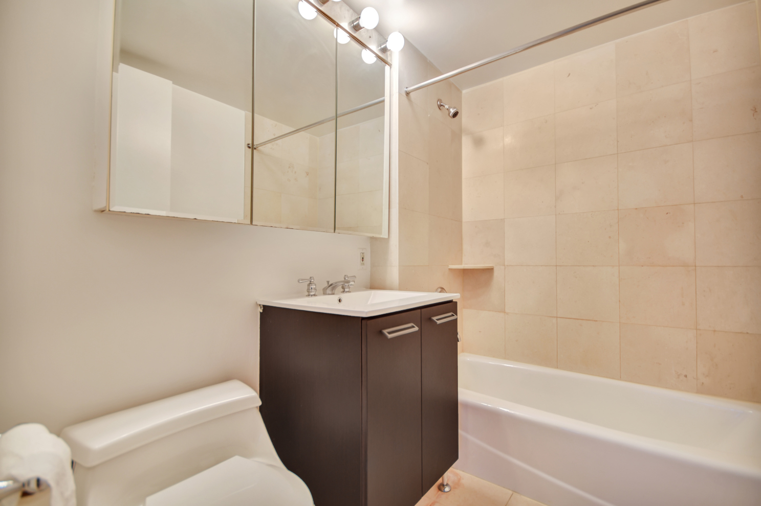 308 East 38th Street, Unit 11C Manhattan, NY 10016 - Photo 7 of 9