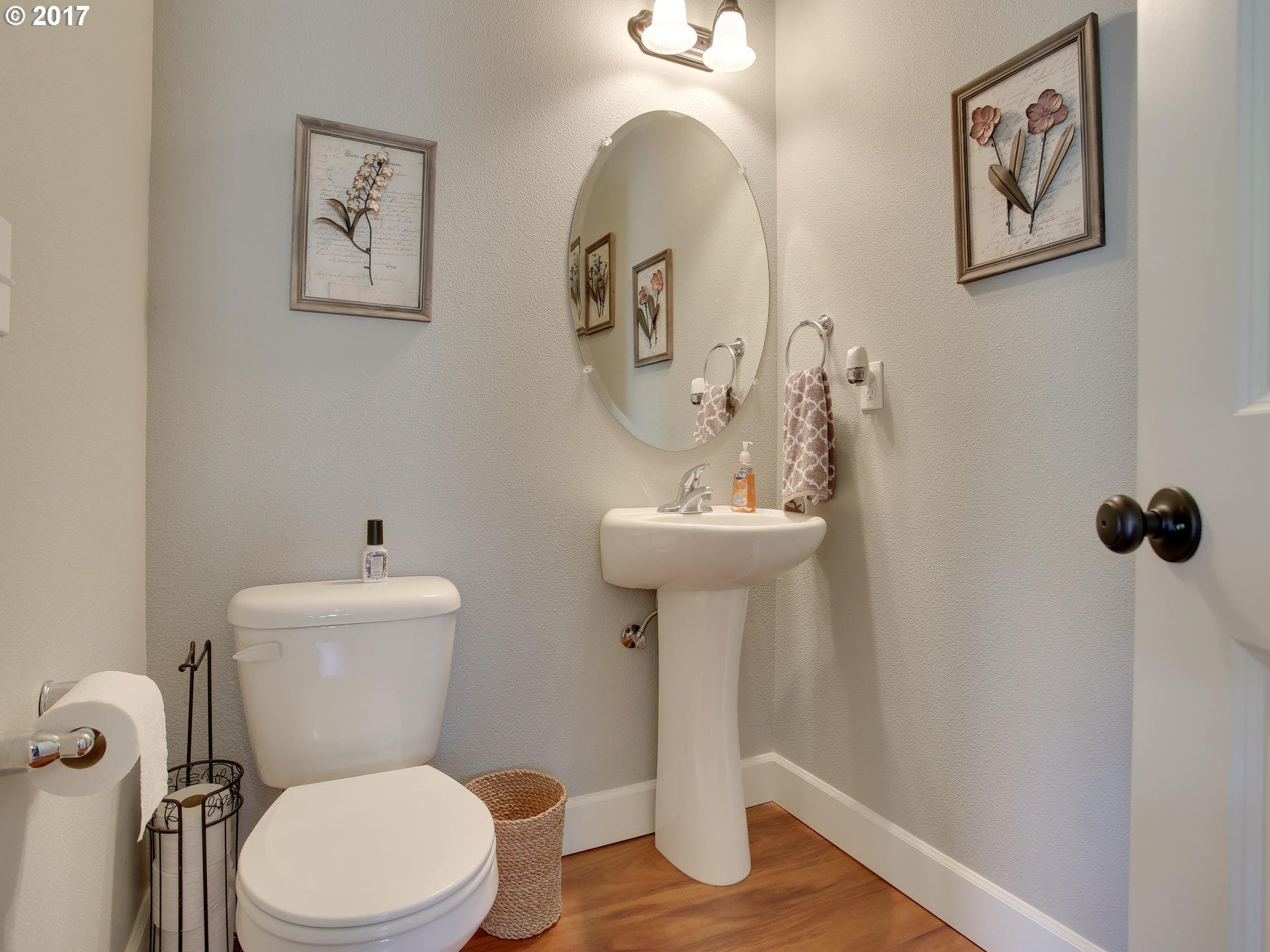 2130 Southeast Barnes Road Gresham, OR 97080 - Photo 9 of 20 Gallery Image 9