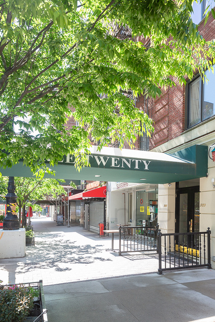 320 E 86th St, Manhattan, NY 10028 - Photo 2 of 7