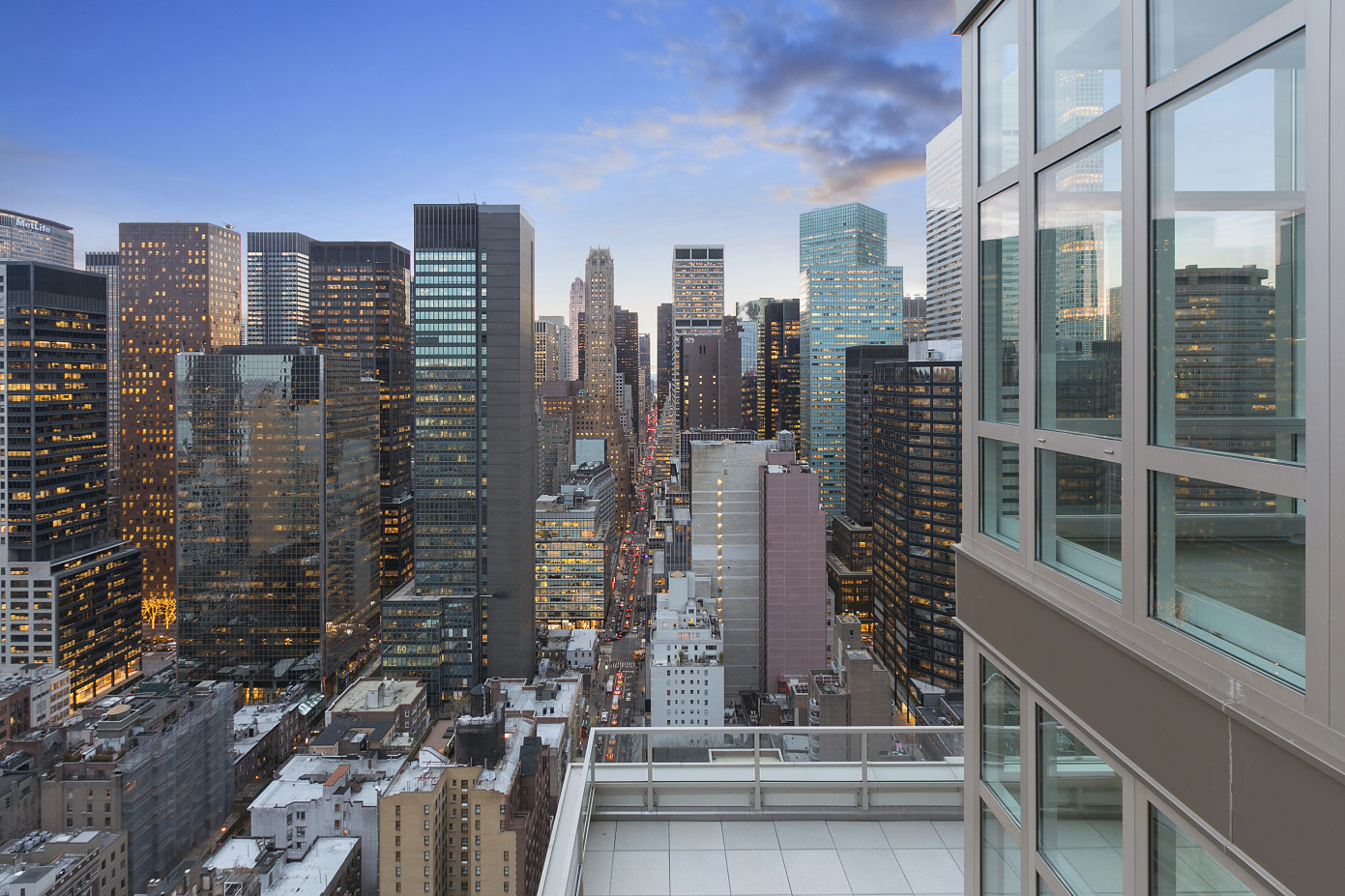 305 East 51st Street, Unit PHA Manhattan, NY 10022 - Photo 15 of 29