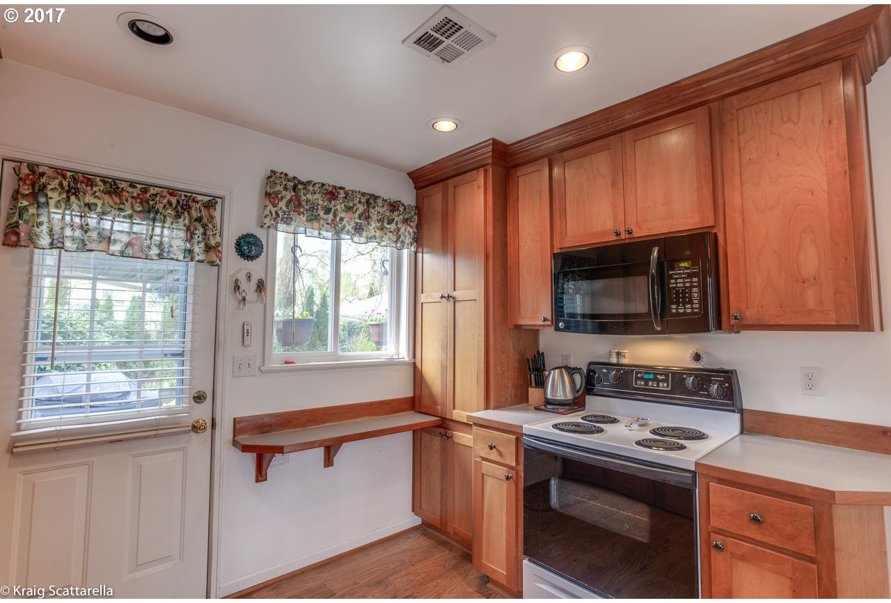13260 Southwest Rita Drive Beaverton, OR 97005 - Photo 19 of 28 Gallery Image 19