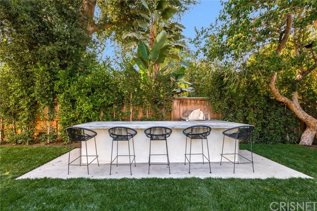 4525 Libbit Avenue Encino, CA 91436 - Photo 11 of 65