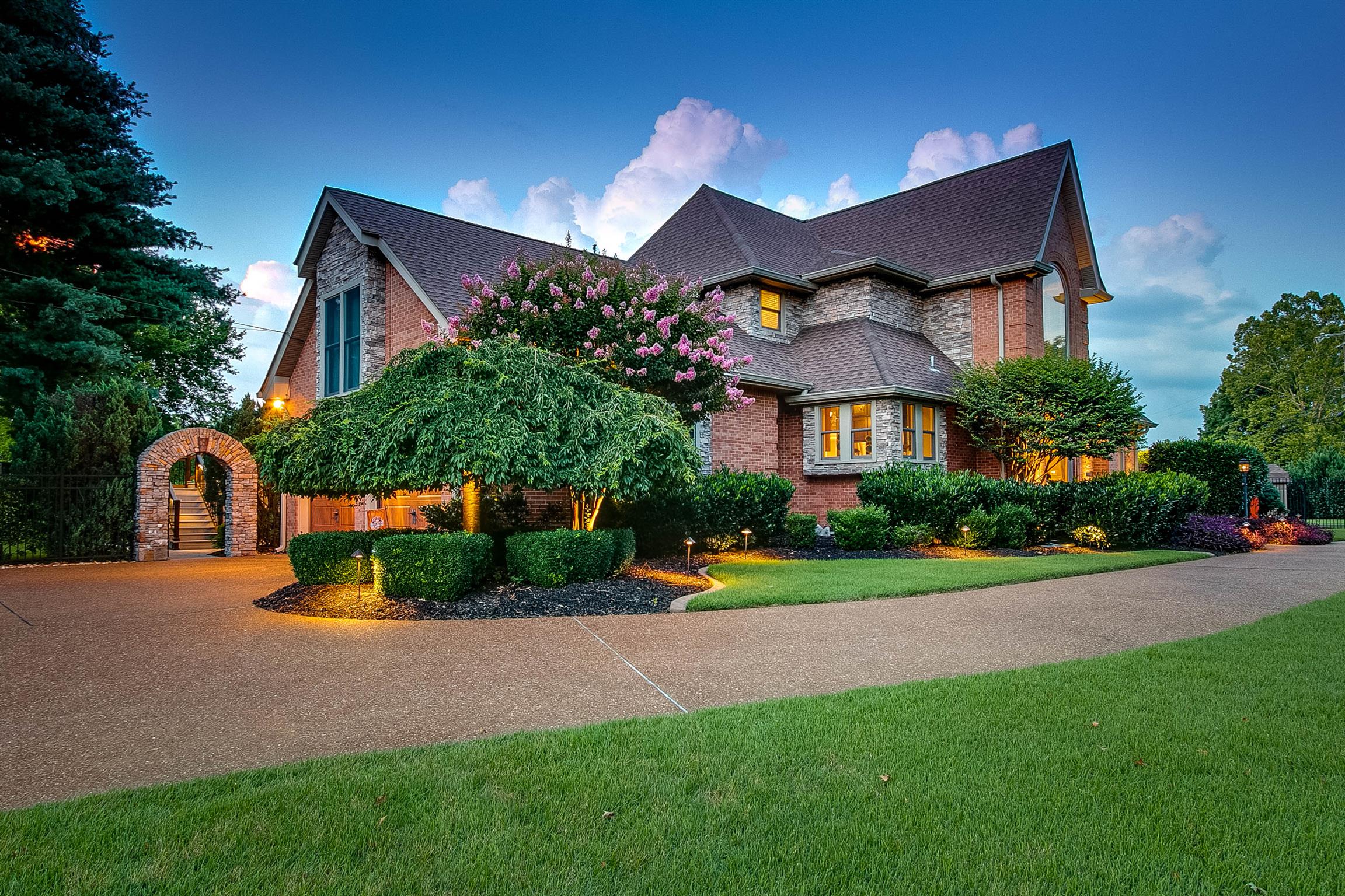 115 Kennett Road Old Hickory, TN 37138 - Photo 2 of 30 Gallery Image 2