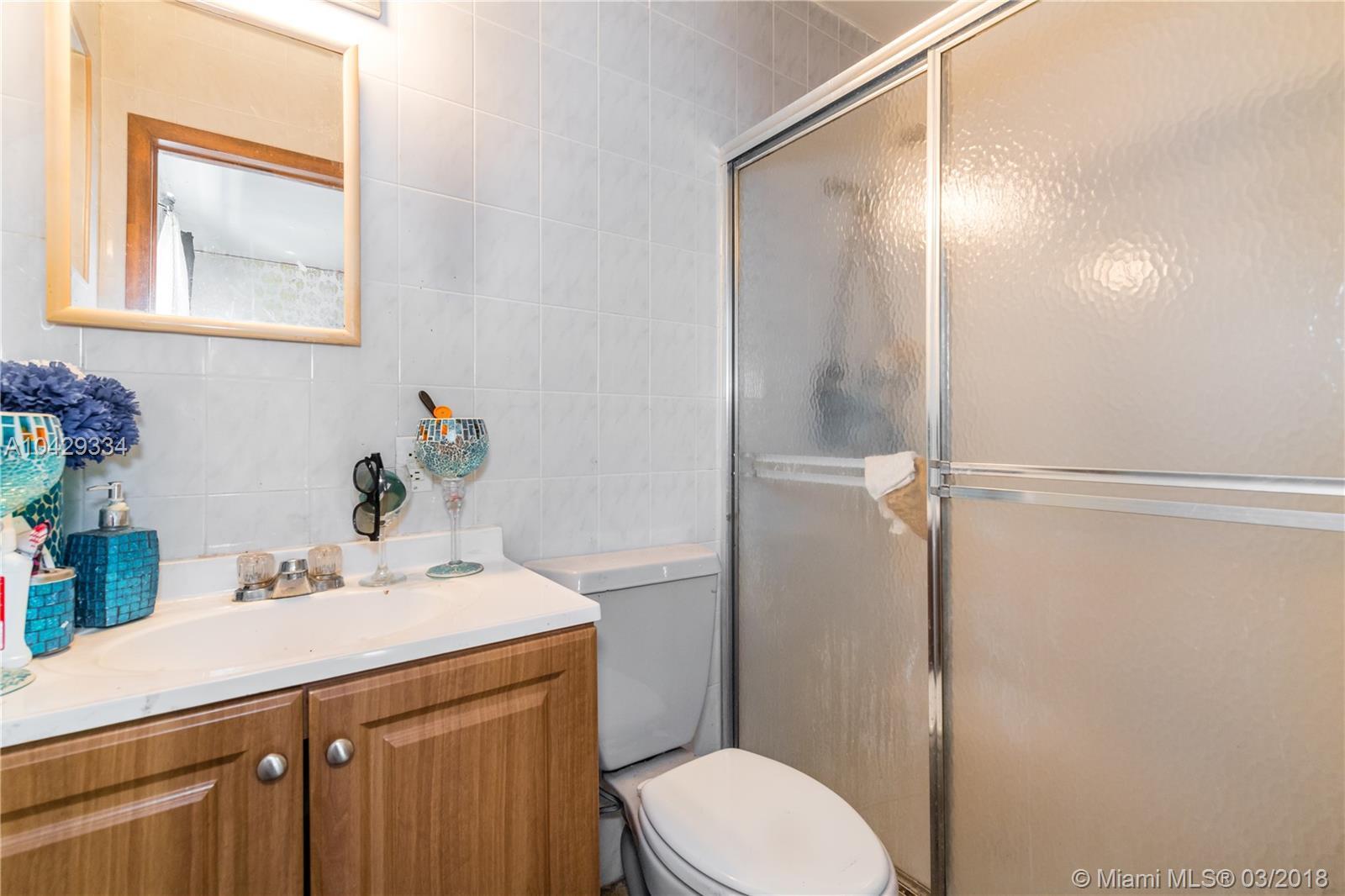 21010 Anchor Road Cutler Bay, FL 33189 - Photo 11 of 24 Gallery Image 11