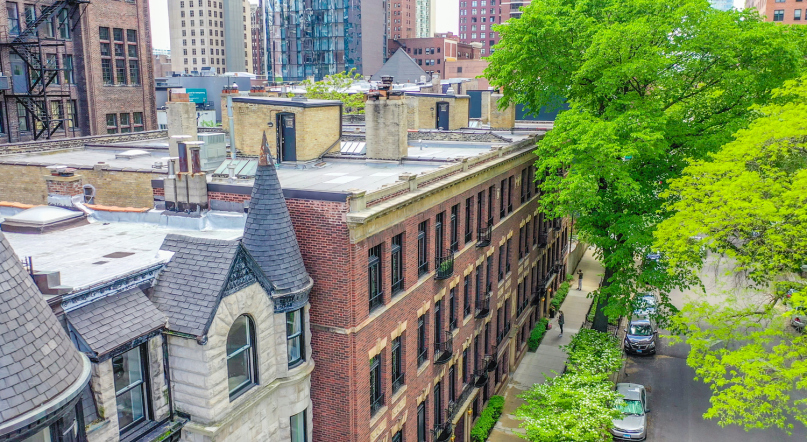 31 E Elm St, Chicago, IL 60611 - Photo 2 of 2