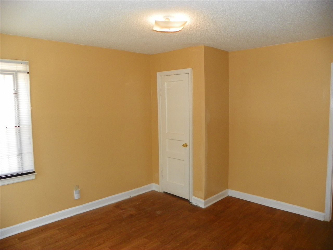 1292 Effie Road Memphis, TN 38106 - Photo 20 of 24 Another View of Bedroom 5