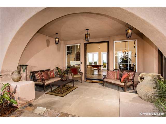 7603 Circulo Sequoia Carlsbad, CA 92009 - Photo 2 of 25 Inviting courtyard