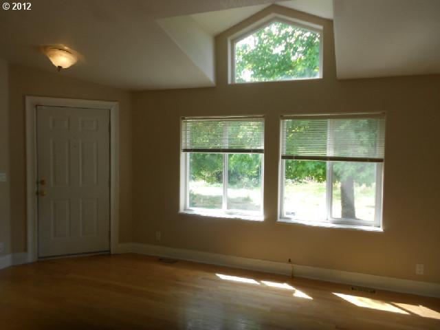 17692 Dunn Road Northeast Hubbard, OR 97032 - Photo 3 of 7