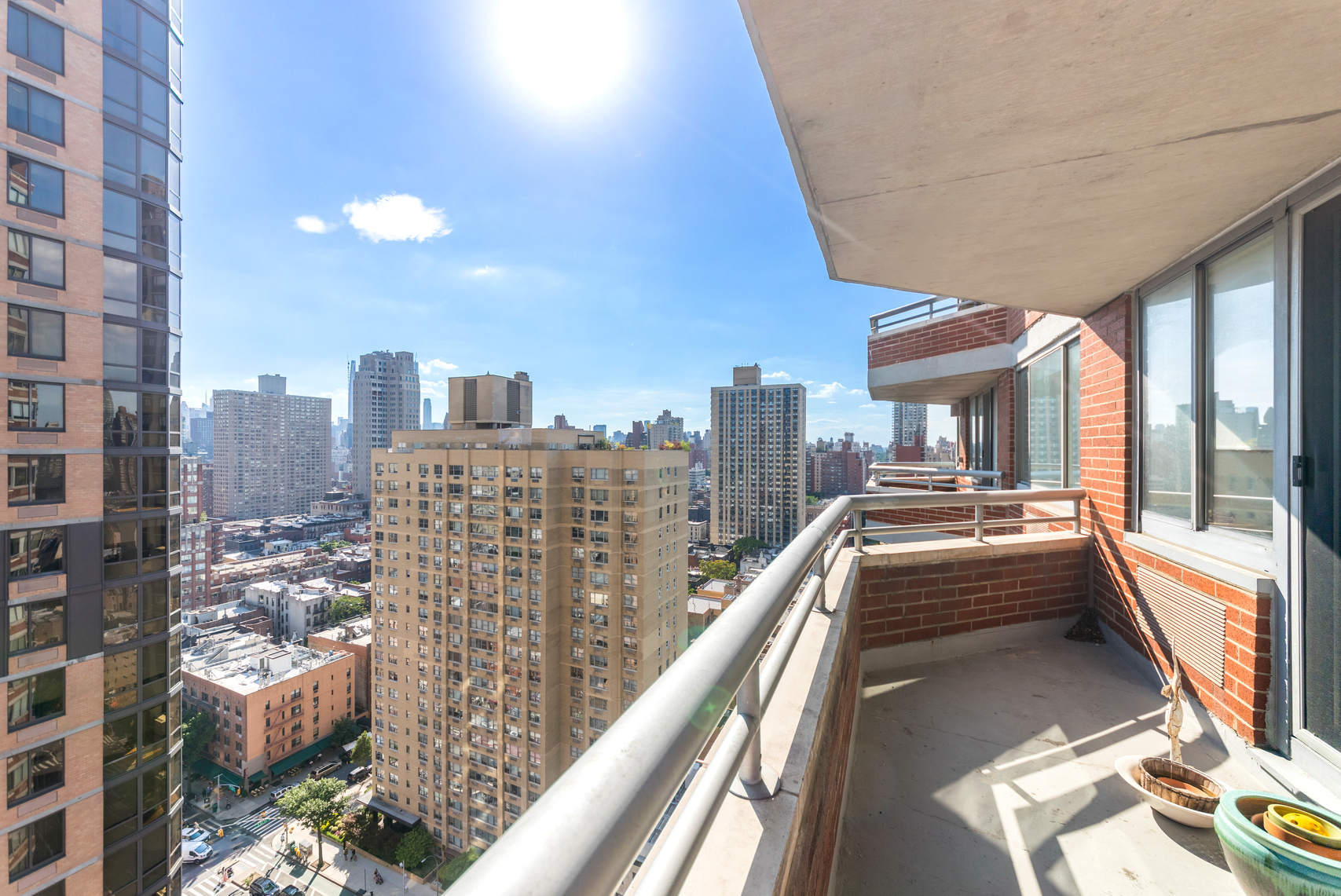 401 East 84th Street, Unit 21B Manhattan, NY 10028 - Photo 8 of 9