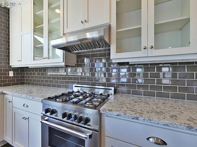 426 Southwest Nevada Street Portland, OR 97219 - Photo 12 of 16 Gallery Image 12