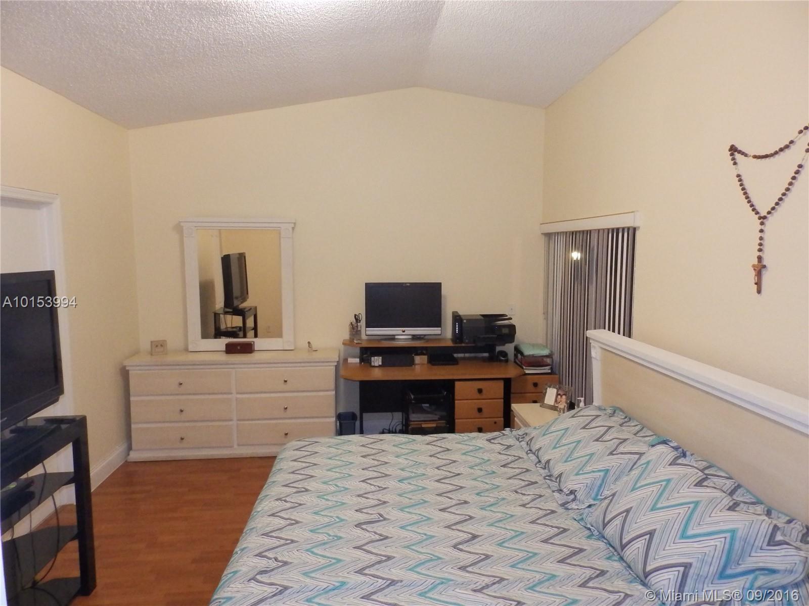 15900 Southwest 112th Terrace Miami, FL 33196 - Photo 13 of 32