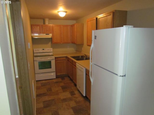 139 Oregon Way Longview, WA 98632 - Photo 9 of 11 Gallery Image 9