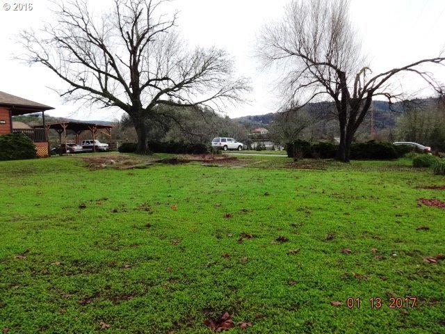 6443 Northeast Dole Road Myrtle Creek, OR 97457 - Photo 18 of 32 Gallery Image 18