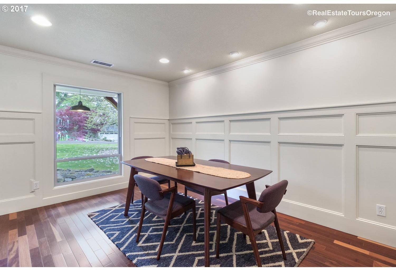 2645 Southwest Maple Lane Portland, OR 97225 - Photo 26 of 32 Gallery Image 26