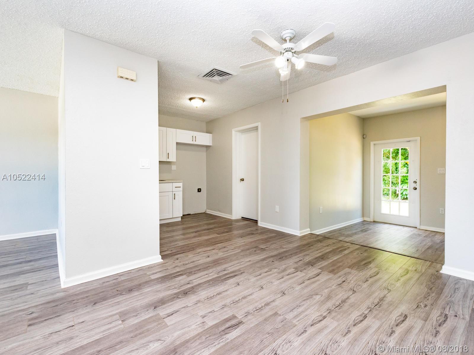 14605 Southwest 288th Street Homestead, FL 33033 - Photo 10 of 37