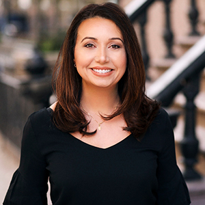 Headshot of Ivana Tagliamonte