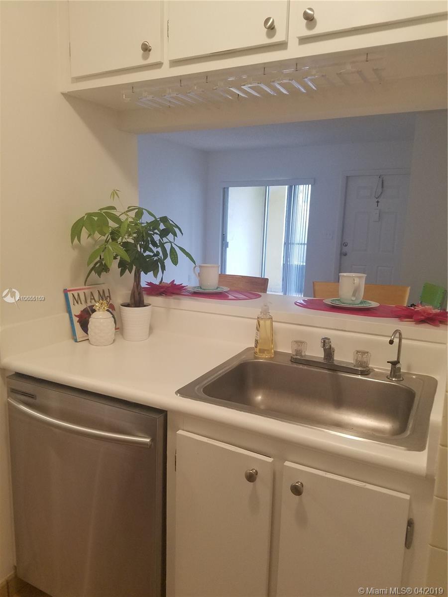 15609 Southwest 73rd Cir Terrace, Unit 89 Miami, FL 33193 - Photo 10 of 20