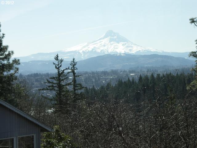 1444 Brislawn Loop Road White Salmon, WA 98672 - Photo 2 of 16 Gallery Image 2