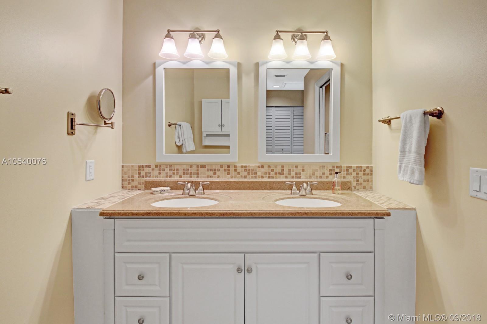 17040 Traverse Circle Jupiter, FL 33477 - Photo 24 of 39
