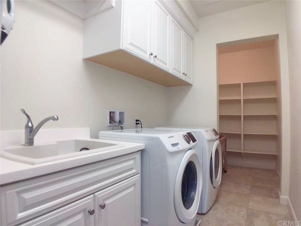 27 Statuary Irvine, CA 92620 - Photo 14 of 24