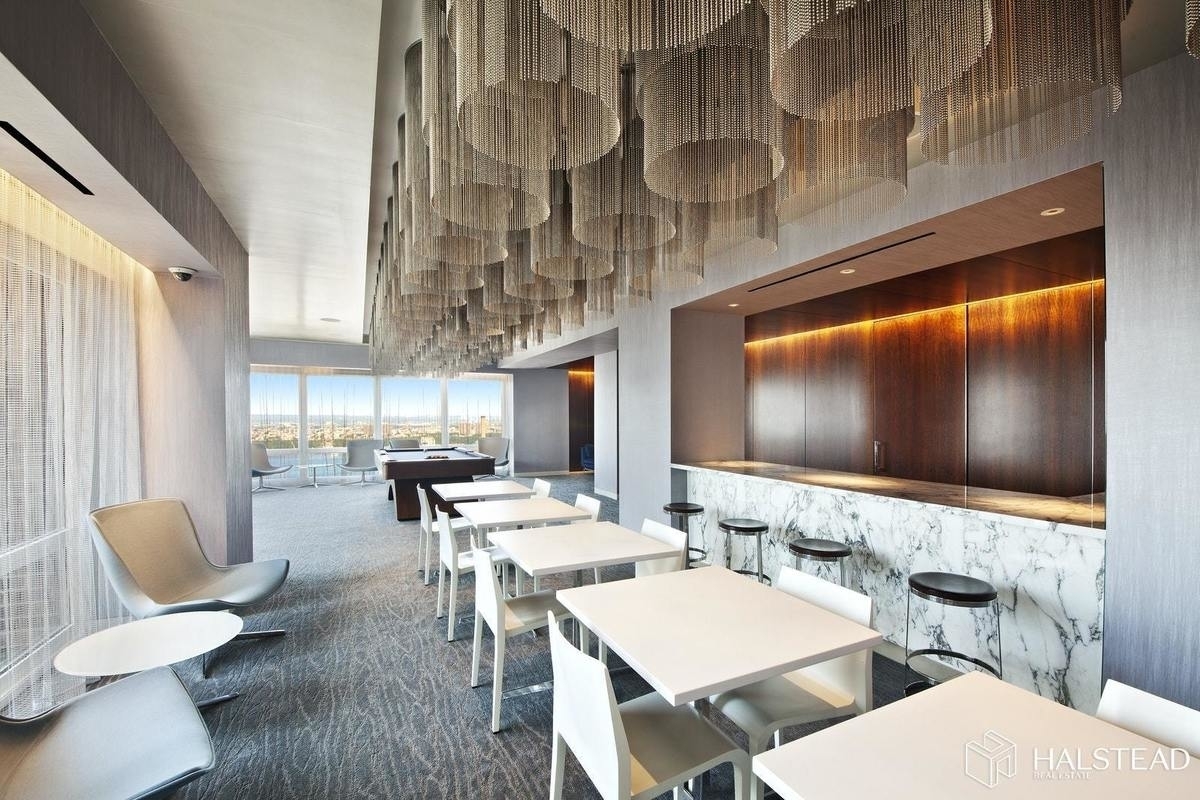 The Sheffield 322 W 57th St, Manhattan, NY 10019 - Photo 19 of 32