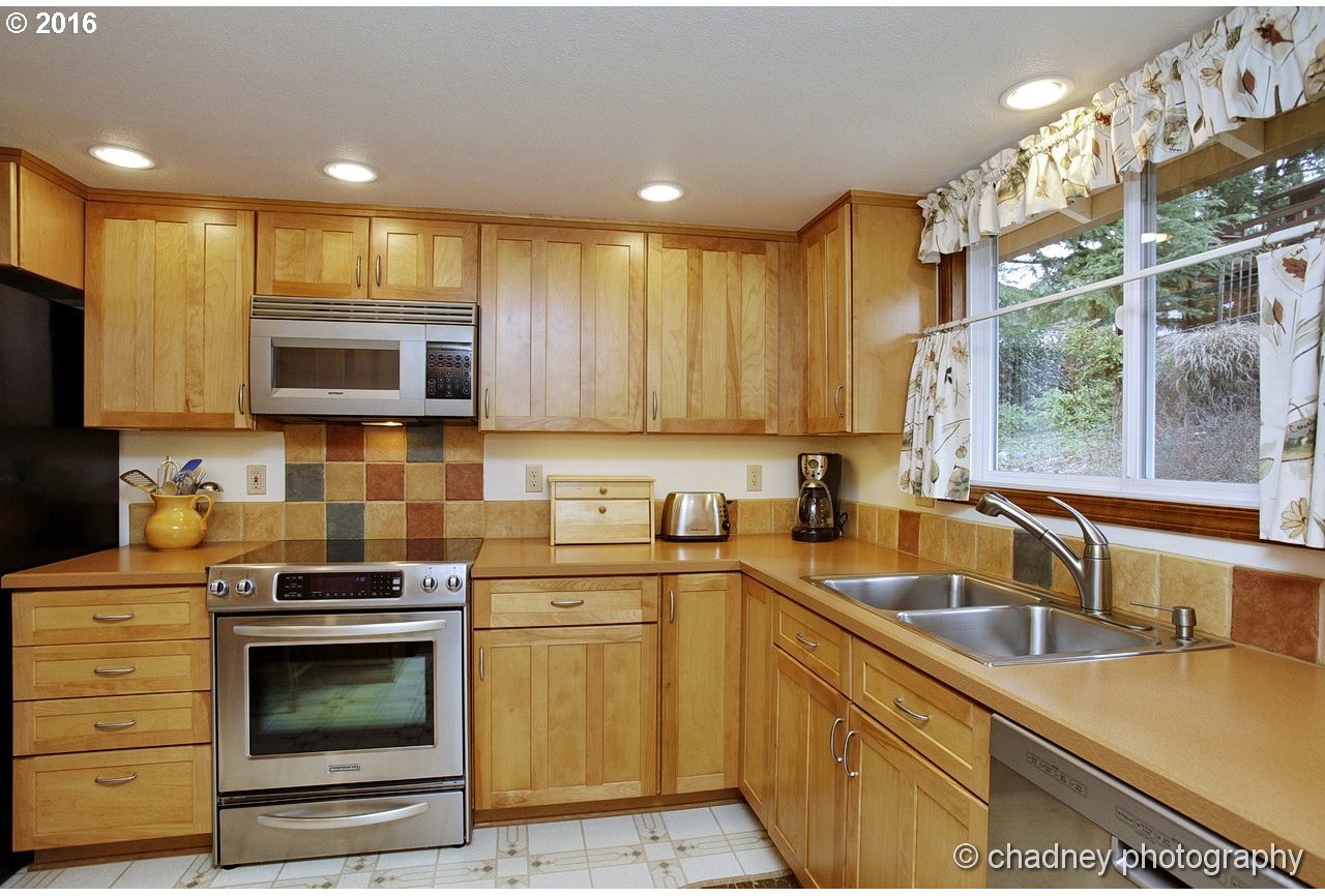 720 Southwest 4th Street Gresham, OR 97080 - Photo 9 of 30 Gallery Image 9