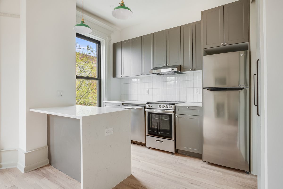 285 MacDonough Street, Unit 3F Brooklyn, NY 11233 - Photo 3 of 5