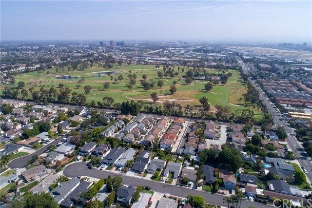 $990,000 | 285 Mesa Drive, Costa Mesa, CA 92627