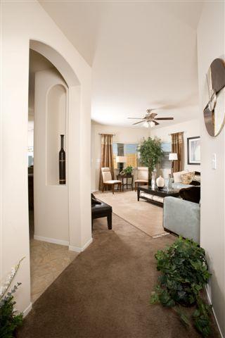 9008 Rockhampton Drive Bakersfield, CA 93313 - Photo 4 of 6