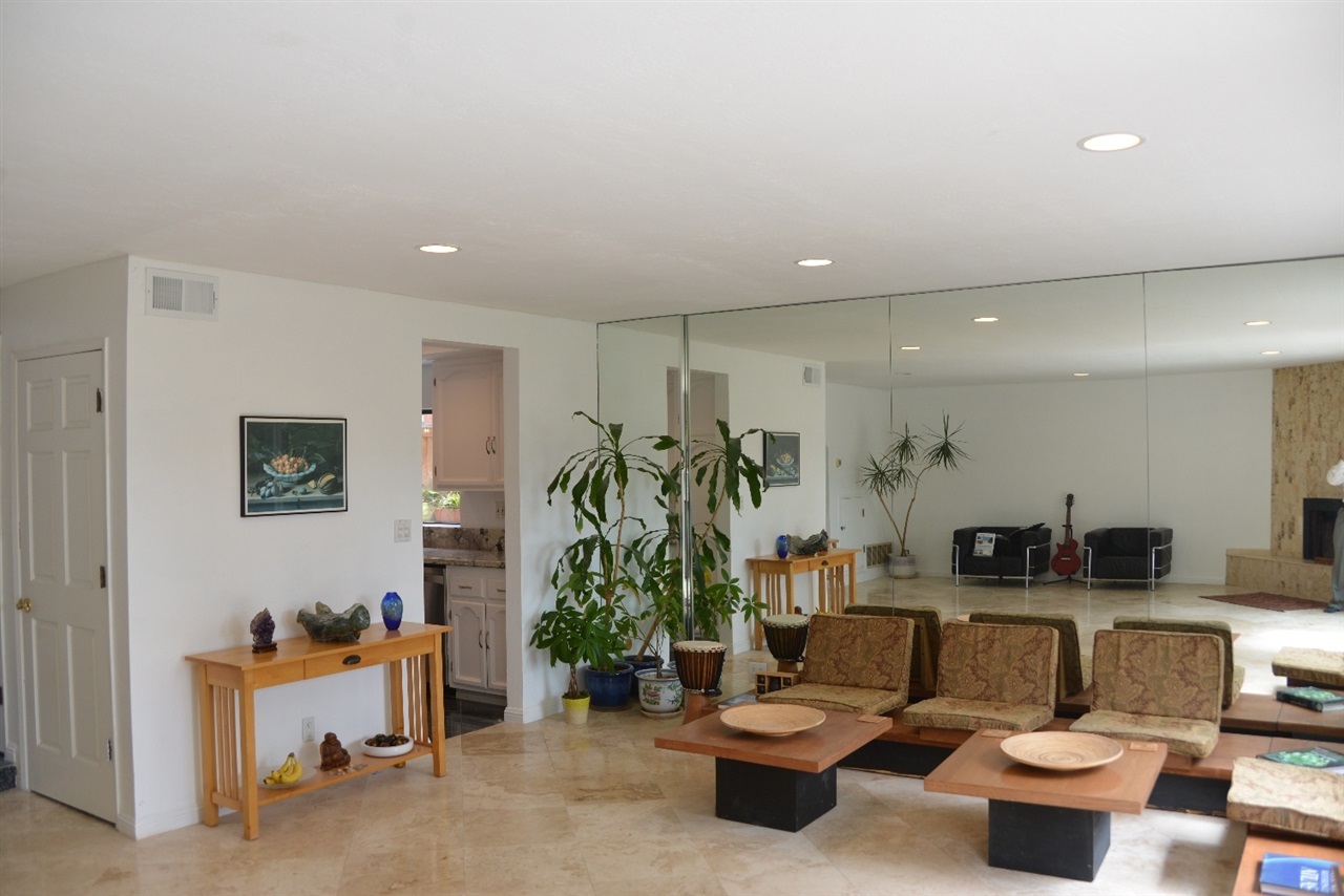1048 Gardena Road Encinitas, CA 92024 - Photo 14 of 25