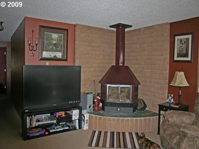 142 Stringstreet Road Centerville, WA 98613 - Photo 9 of 16 Gallery Image 9