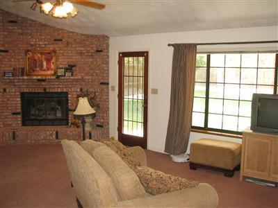 1713 Jenkins Road Bakersfield, CA 93314 - Photo 3 of 7 Gallery Image 3