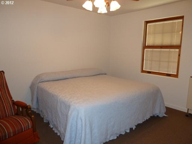 2331 Doerner Road Roseburg, OR 97471 - Photo 15 of 16