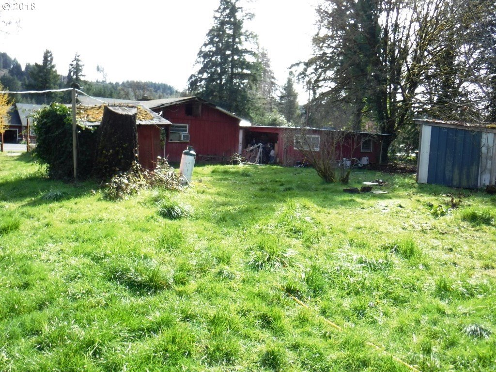1036 Curtin Road Cottage Grove, OR 97424 - Photo 7 of 19