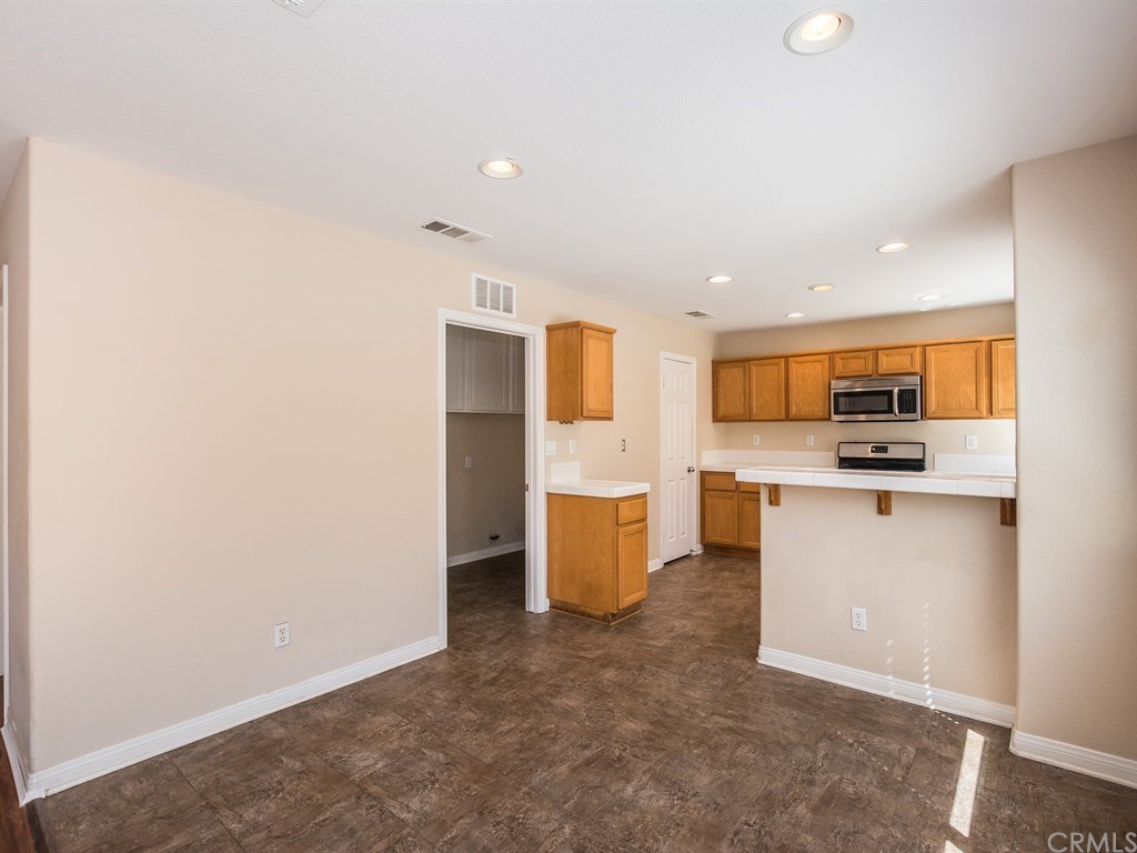 40661 Cartier Street Murrieta, CA 92563 - Photo 16 of 34