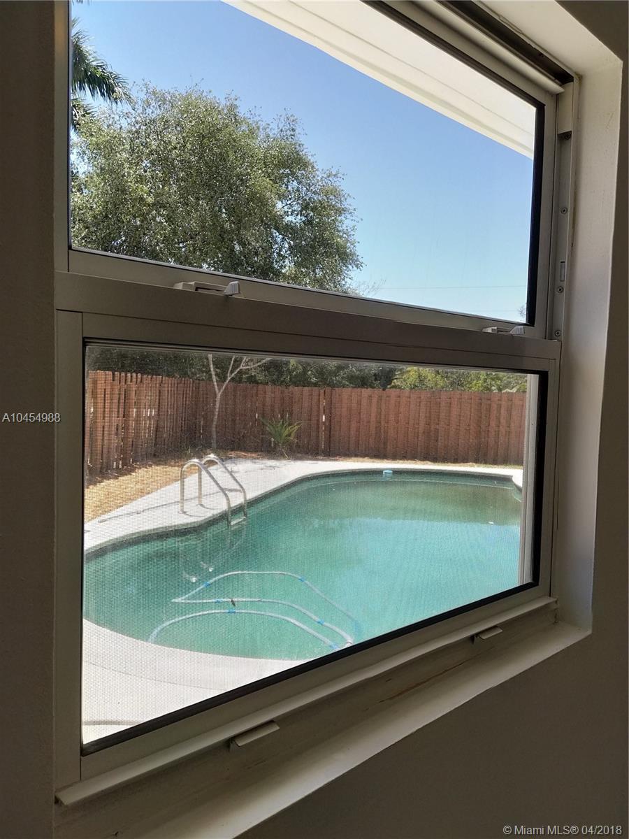 5370 Redwood Road Plantation, FL 33317 - Photo 37 of 45 Gallery Image 37