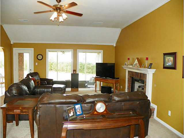 414 East Powell Road Collierville, TN 38017 - Photo 2 of 17 Gallery Image 2