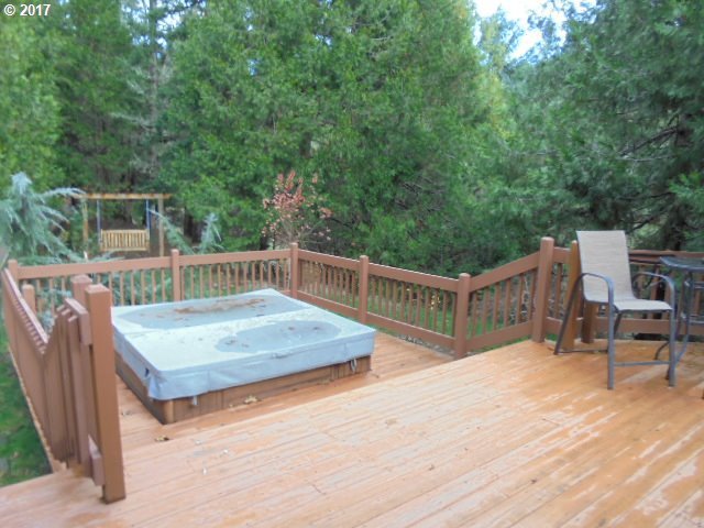 4244 Clarks Branch Road Myrtle Creek, OR 97457 - Photo 6 of 22 Gallery Image 6