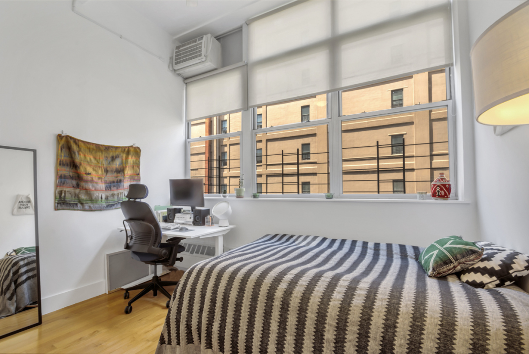 970 Kent Avenue, Unit 307 Brooklyn, NY 11205 - Photo 5 of 7