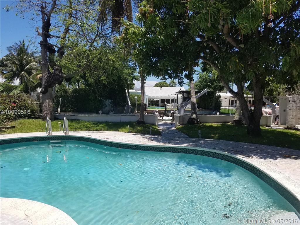1795 Daytonia Road Miami Beach, FL 33141 - Photo 18 of 22 Gallery Image 18