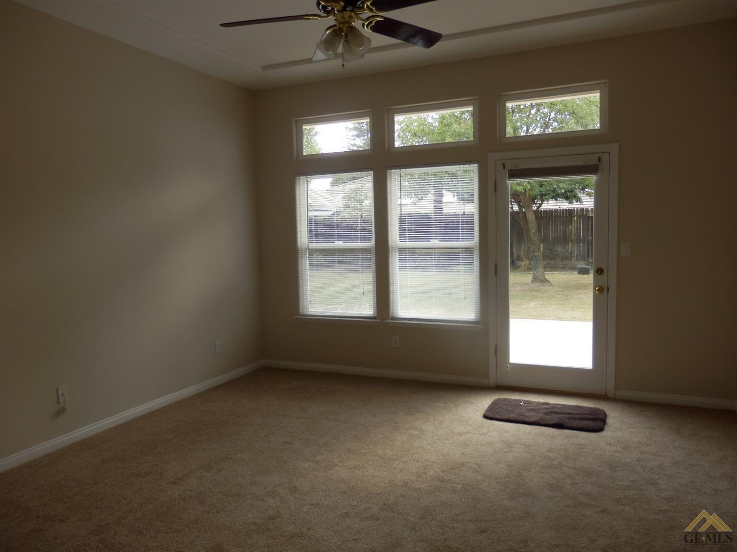 4001 Bridgewater Way Bakersfield, CA 93313 - Photo 16 of 25