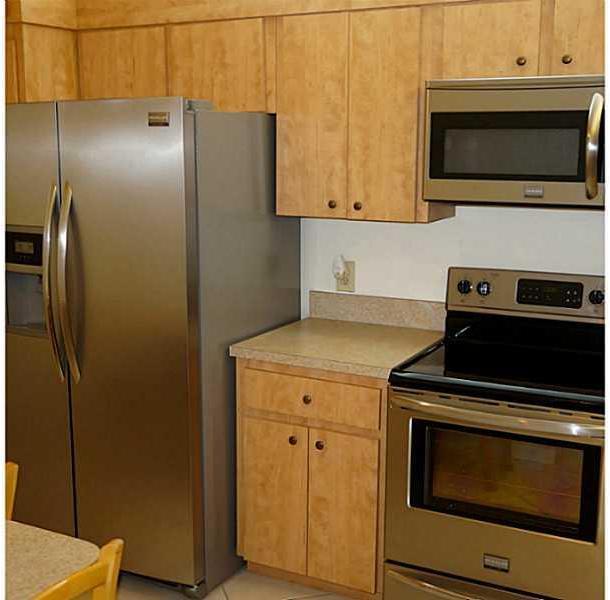 603 Racquet Club Road, Unit 2 Weston, FL 33326 - Photo 6 of 31