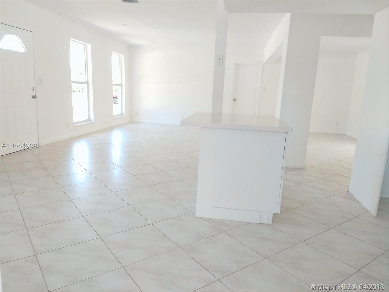 5370 Redwood Road Plantation, FL 33317 - Photo 13 of 45 Gallery Image 13