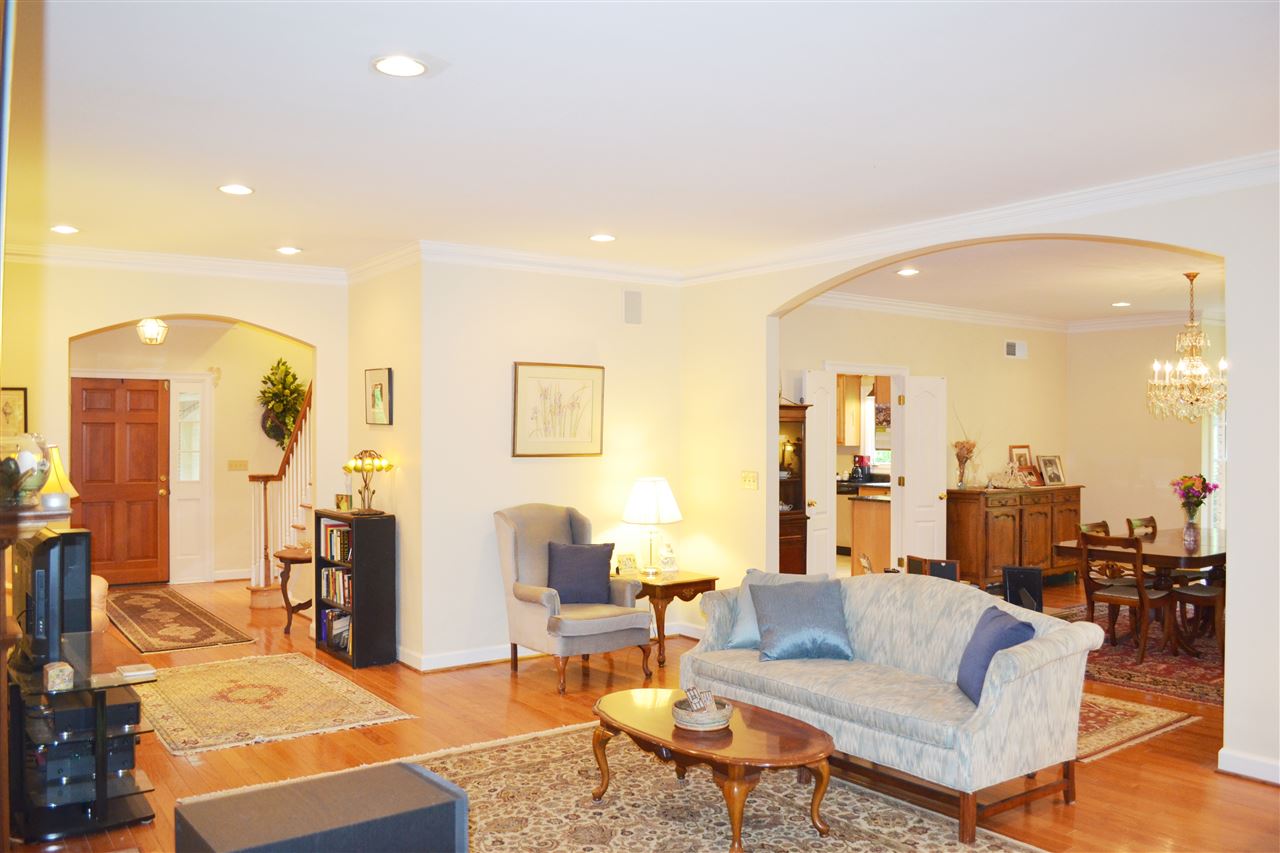 370 North Walnut Bend Road Memphis, TN 38018 - Photo 2 of 18 Gallery Image 2