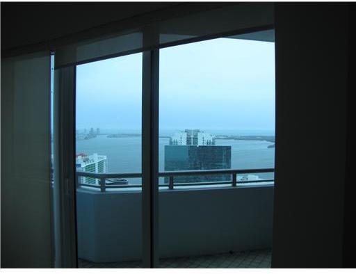 60 Southwest 13th Street, Unit 5014 Miami, FL 33130 - Photo 6 of 9